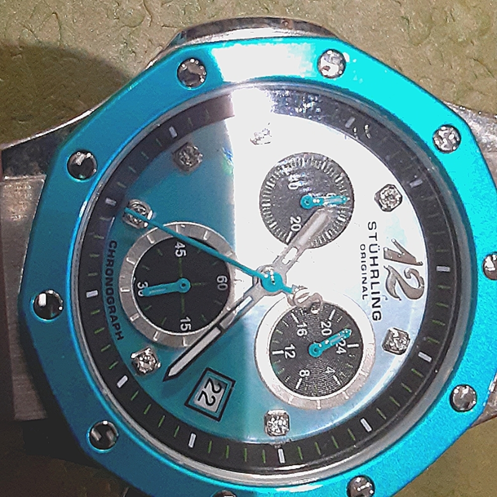 Trendy and colorful this Stuhrling original, ladies watch is adjustable! - Picture 7 of 10